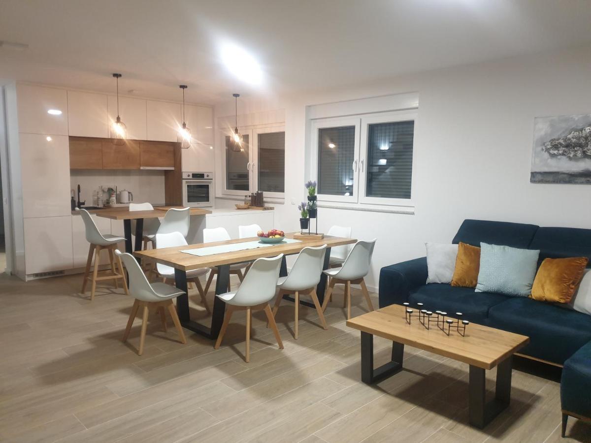 Villa Maris Нин Екстериор снимка